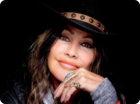 Elizabeth Silk, Spiritual Healer